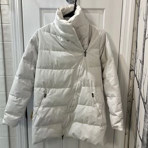 Lucy Women’s puffer coat, size small